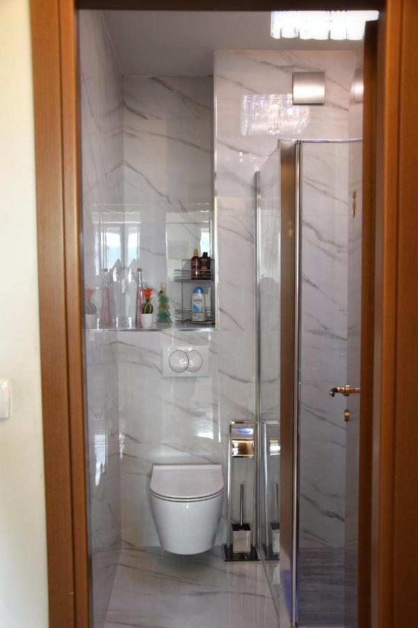 Luxurious Apartment Majda, 2 Bathrooms And Free Parking Сплит Экстерьер фото