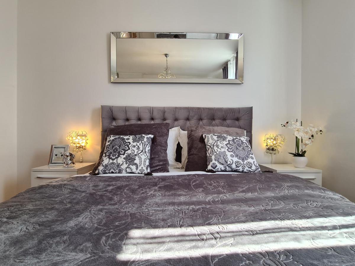 Luxurious Apartment Majda, 2 Bathrooms And Free Parking Сплит Экстерьер фото
