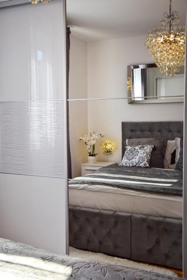 Luxurious Apartment Majda, 2 Bathrooms And Free Parking Сплит Экстерьер фото